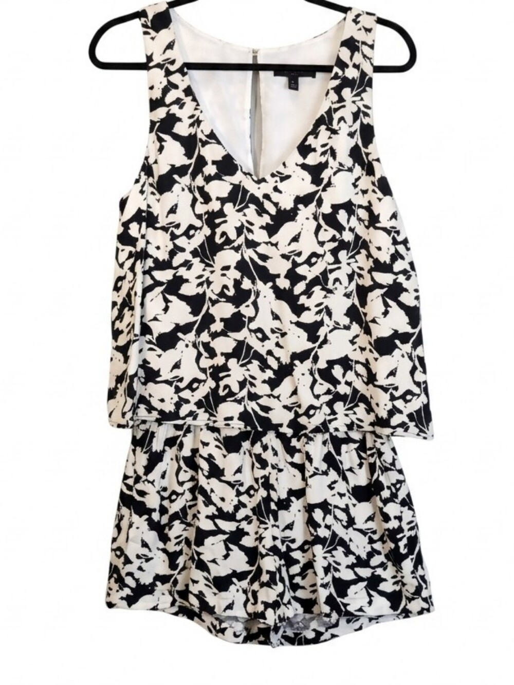 Banana Republic Floral Romper Womens Size 10 Black White Sleeveless Shorts